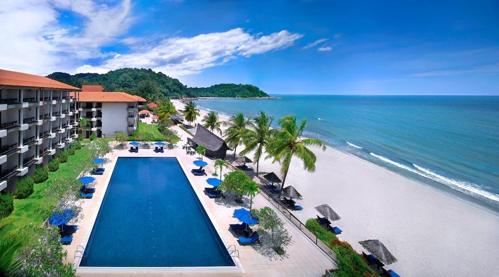 Hyatt Regency Kuantan Resort Kültér fotó The beach at the Shangri-La Tanjung Rhu Resort