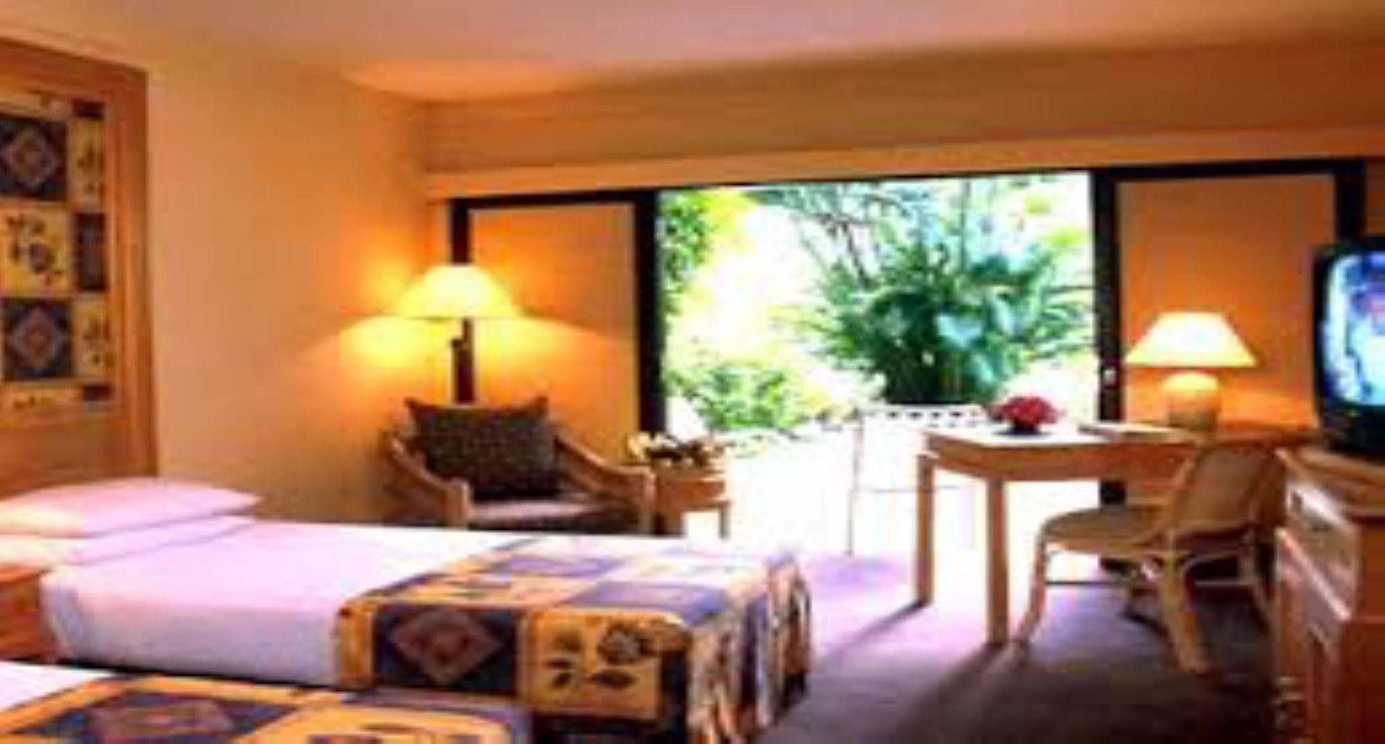 Hyatt Regency Kuantan Resort Kültér fotó A room at the hotel